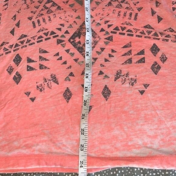 Sleeveless Coral Graphic Tank Top By Maurices Womens M Lightweight Semi-Sheer - Picture 5 of 6